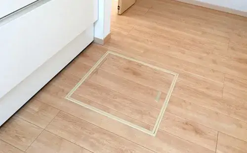 シロアリ駆除のリムケア|業界最高水準のシロアリ防除率98.78%のはつり・点検口工事